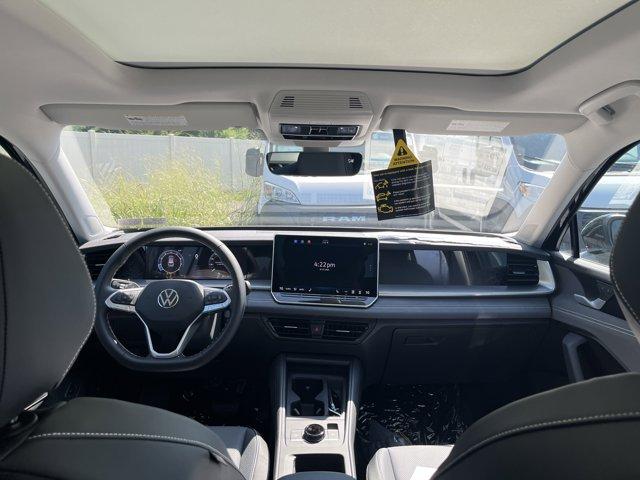 Photo of 2025 Deep Black Pearl Volkswagen Tiguan
