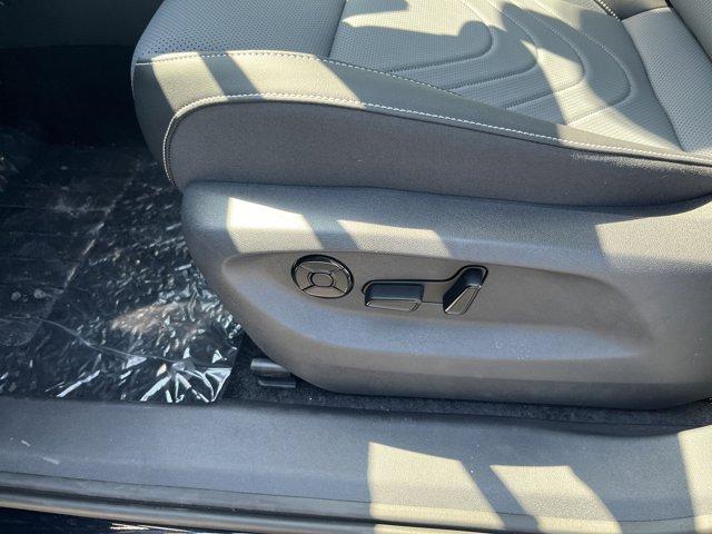 Photo of 2025 Deep Black Pearl Volkswagen Tiguan
