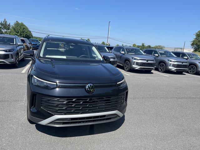 Photo of 2025 Deep Black Pearl Volkswagen Tiguan