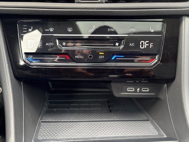 Photo of 2025 Gray Volkswagen Jetta