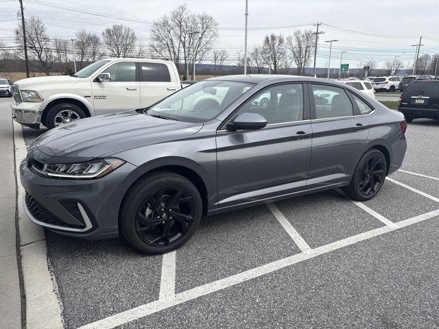 Photo of 2025 Gray Volkswagen Jetta