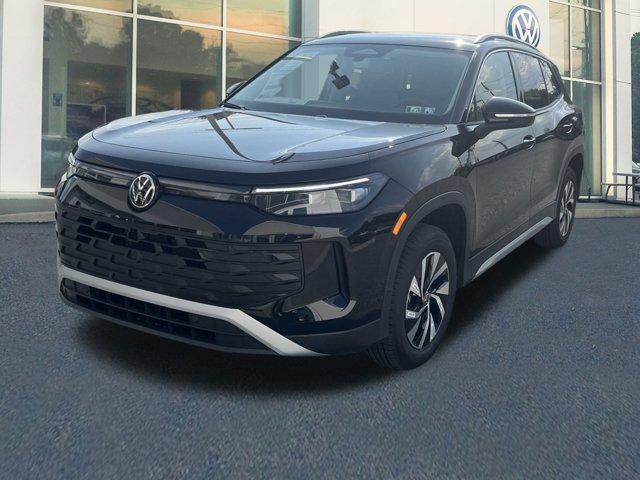 Photo of 2025 Deep Black Pearl Volkswagen Tiguan