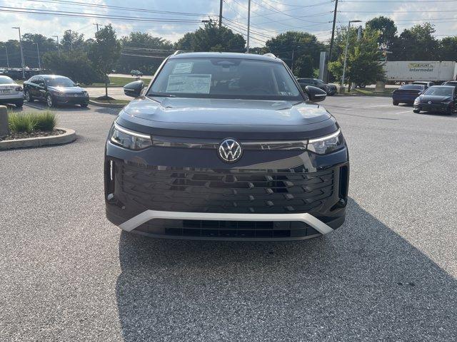 Photo of 2025 Deep Black Pearl Volkswagen Tiguan