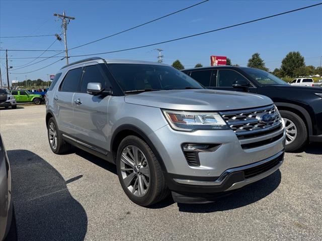Photo of 2018 Ingot Silver Ford Explorer