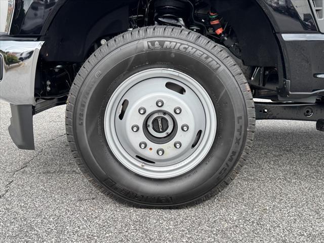 Photo of 2025 Agate Black Metallic Ford F-350