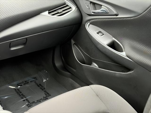 Photo of 2024 Lakeshore Blue Metallic Chevrolet Malibu