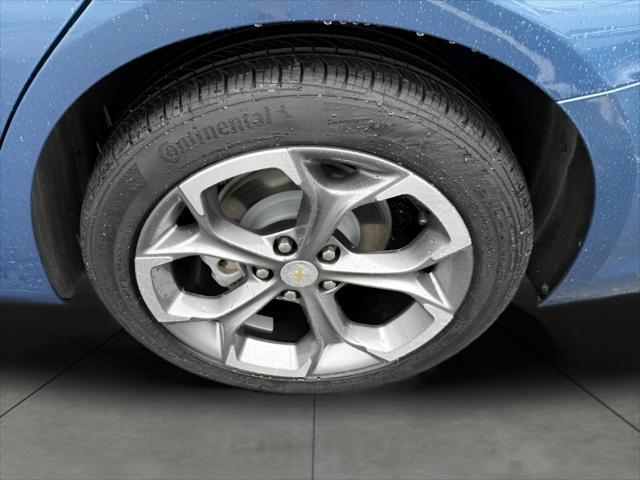 Photo of 2024 Lakeshore Blue Metallic Chevrolet Malibu