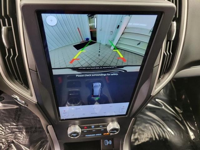 Photo of 2022 CARBONIZED GRAY Ford Edge