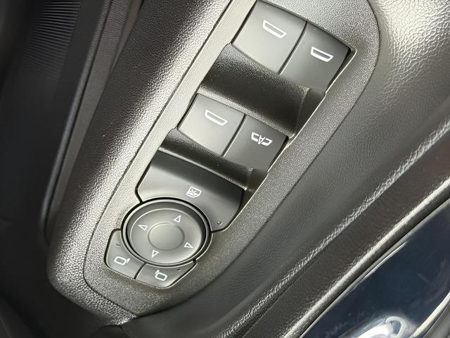 Photo of 2021 Summit White Chevrolet Equinox