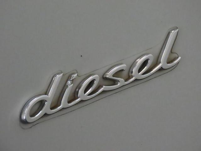 Photo of 2014 Classic Silver Metallic Porsche Cayenne