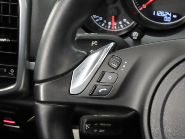 Photo of 2014 Classic Silver Metallic Porsche Cayenne