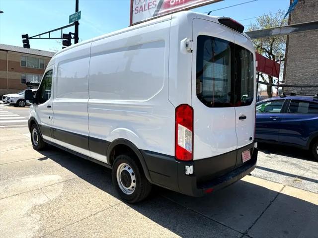 Photo of 2021 White Ford Transit-250