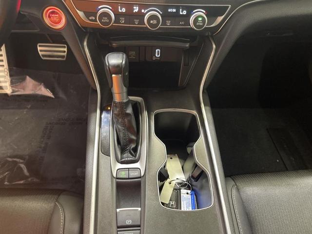 Photo of 2019 Crystal Black Pearl Honda Accord
