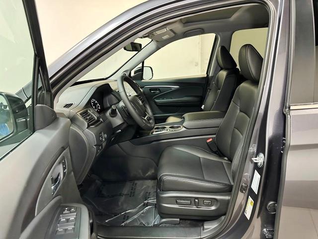 Photo of 2025 Modern Steel Metallic Honda Ridgeline