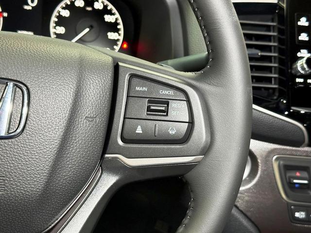 Photo of 2025 Modern Steel Metallic Honda Ridgeline