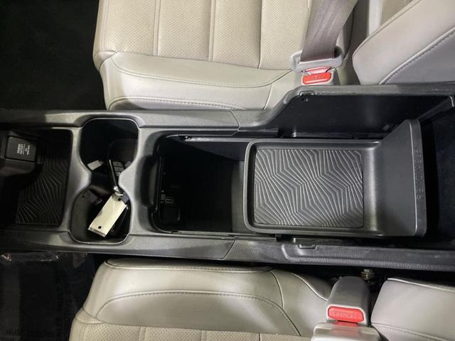 Photo of 2018 Lunar Silver Metallic Honda CR-V