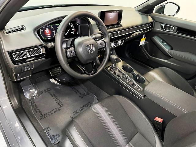 Photo of 2025 Urban Gray Pearl Honda Civic Hybrid