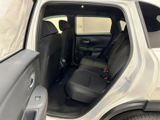 Photo of 2026 Platinum White Honda HR-V