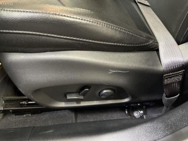 Photo of 2024 Silver Zynith Jeep Compass