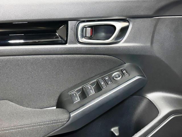 Photo of 2025 Meteorite Gray Metallic Honda Civic Hybrid