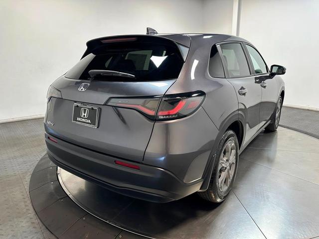 Photo of 2026 Modern Steel Metallic Honda HR-V