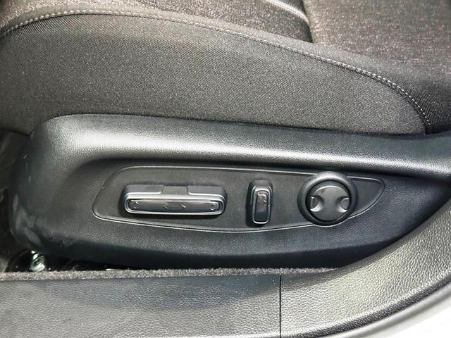 Photo of 2025 Platinum White Pearl Honda Accord Hybrid