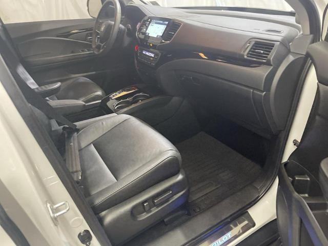 Photo of 2022 Platinum White Pearl Honda Pilot