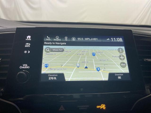 Photo of 2022 Platinum White Pearl Honda Pilot