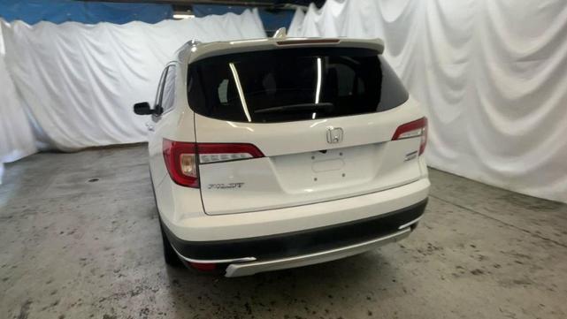 Photo of 2022 Platinum White Pearl Honda Pilot