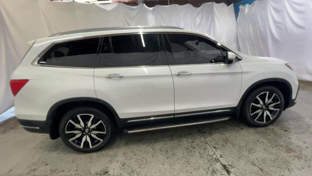 Photo of 2022 Platinum White Pearl Honda Pilot