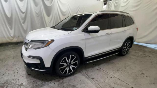 Photo of 2022 Platinum White Pearl Honda Pilot
