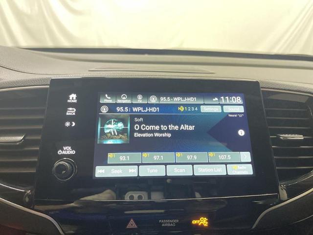 Photo of 2022 Platinum White Pearl Honda Pilot