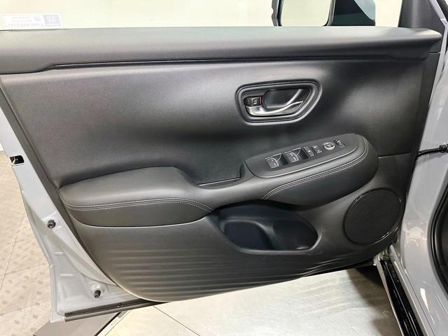 Photo of 2026 Urban Gray Honda HR-V