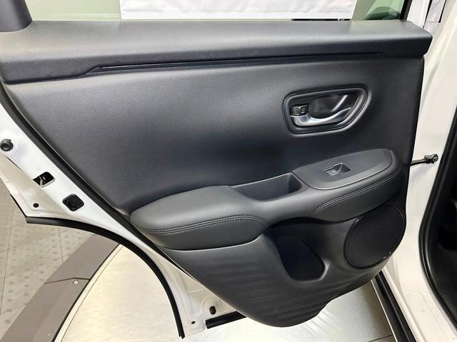 Photo of 2026 Platinum White Pearl Honda HR-V