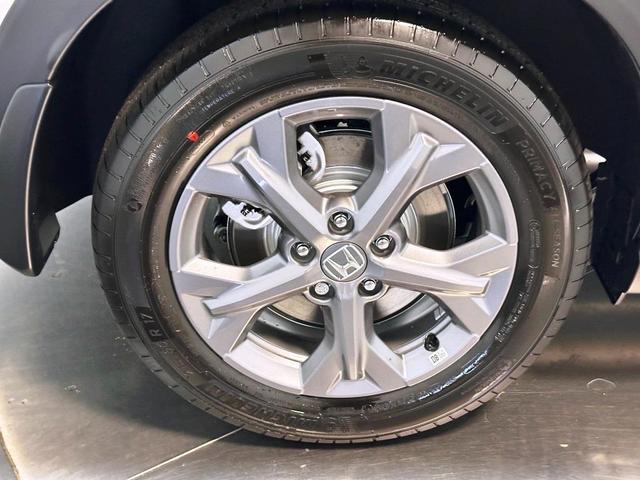 Photo of 2026 Platinum White Pearl Honda HR-V