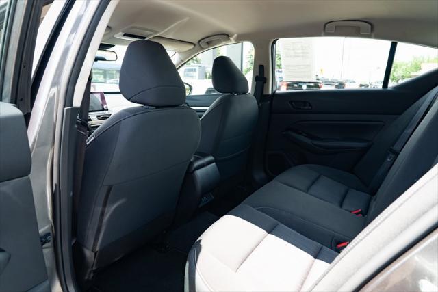 Photo of 2023 Gun Metallic Nissan Altima