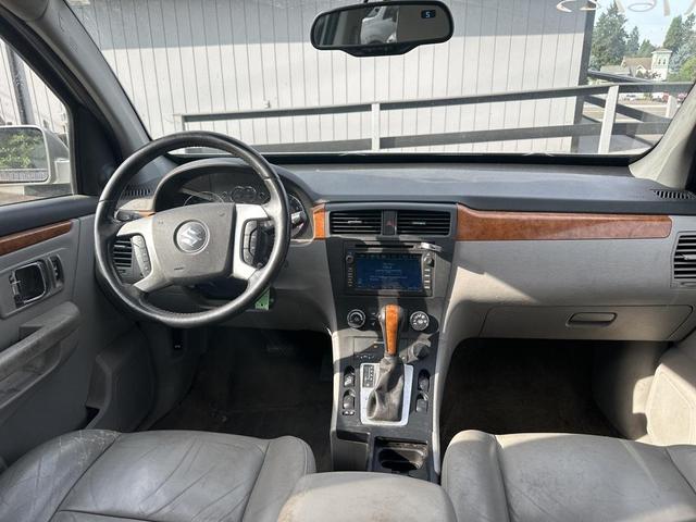 Photo of 2007 Majestic Silver Suzuki XL7