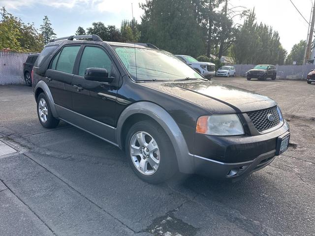 Photo of 2005 Black Clearcoat Ford Freestyle