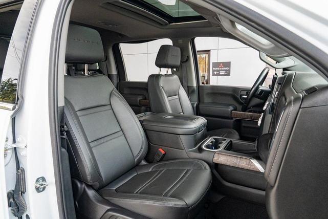 Photo of 2022 White GMC Sierra 3500
