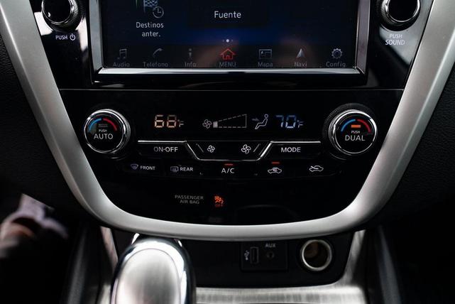 Photo of 2018 Magnetic Black Metallic Nissan Murano