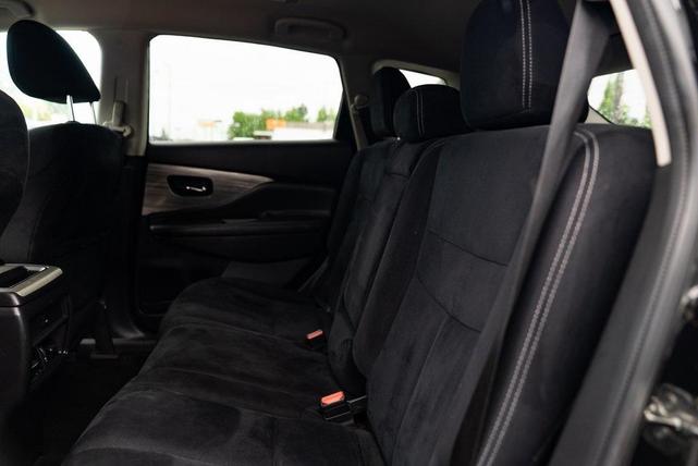 Photo of 2018 Magnetic Black Metallic Nissan Murano
