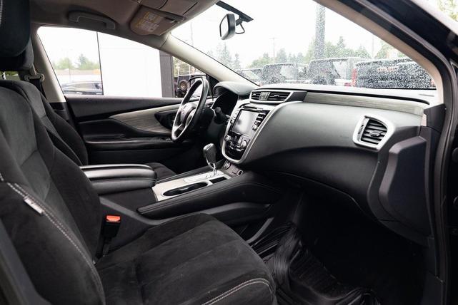 Photo of 2018 Magnetic Black Metallic Nissan Murano