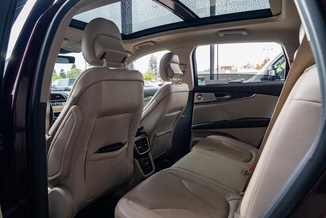 Photo of 2019 Burgundy Velvet Metallic Tinted Clearcoat Lincoln Nautilus