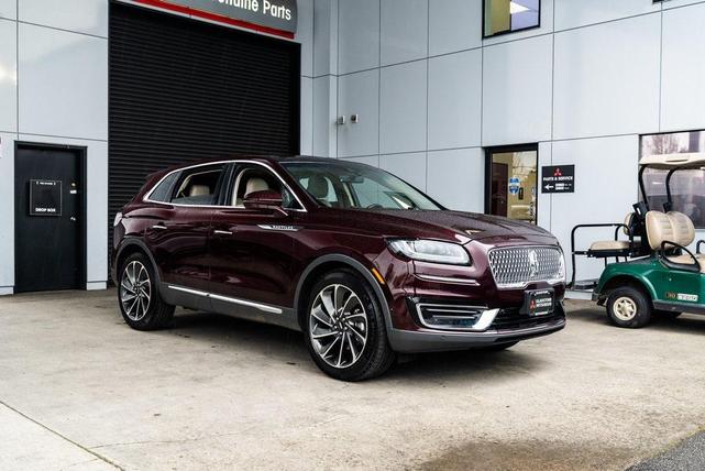 Photo of 2019 Burgundy Velvet Metallic Tinted Clearcoat Lincoln Nautilus