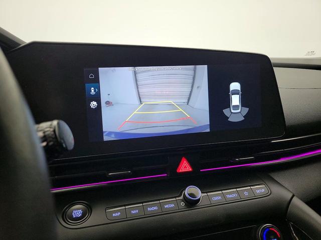 Photo of 2022 Blue Hyundai ELANTRA