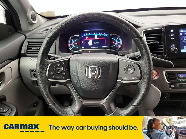 Photo of 2019 Silver Honda Pilot