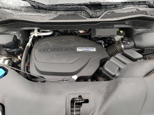 Photo of 2019 Silver Honda Pilot