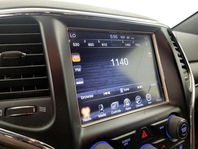 Photo of 2015 Silver Jeep Grand Cherokee