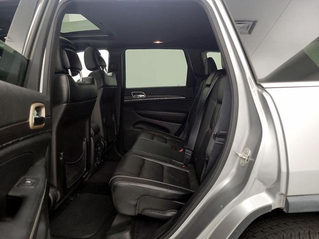 Photo of 2015 Silver Jeep Grand Cherokee