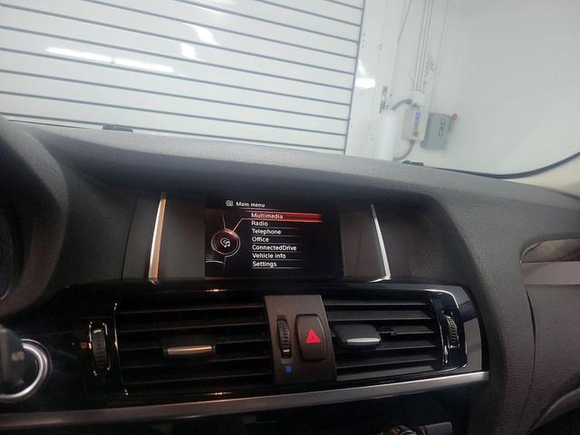 Photo of 2016 White BMW X3